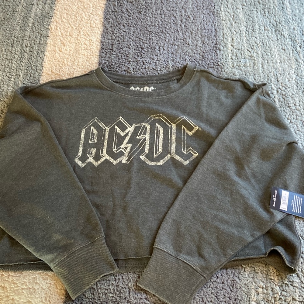 NWT Lucky Brand Slouchy Shark Bite Crew-Washed black shirt. Size medium